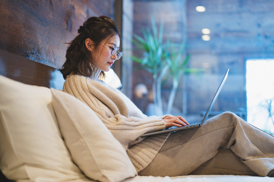 AI Interview Surveys: The New Way to Earn from Paid Surveys in Singapore and Beyond